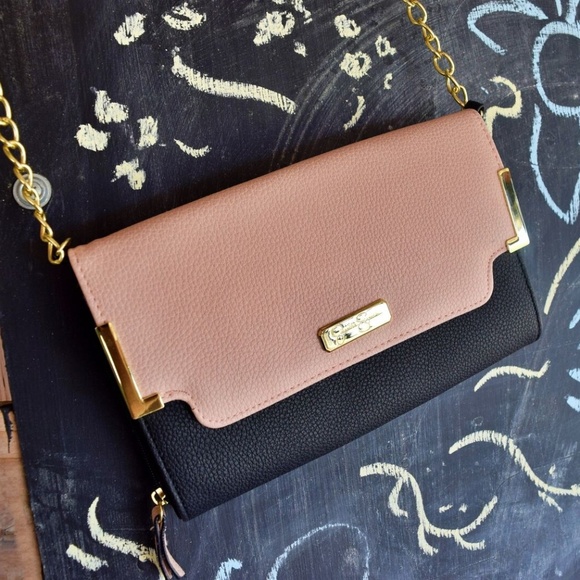 Jessica Simpson Purse - Picture 1 of 3